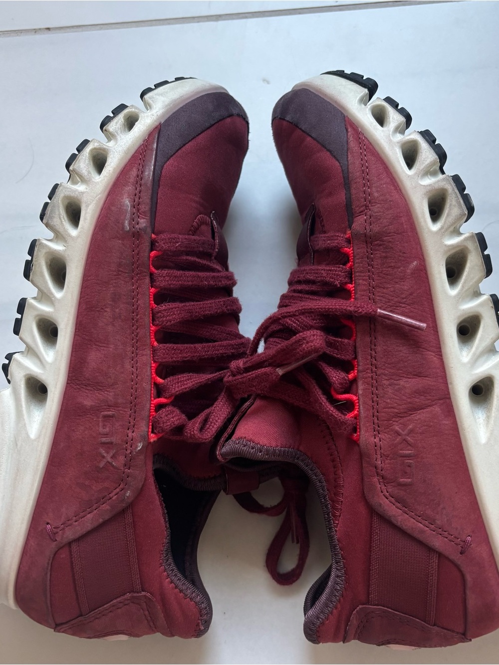 Ecco women  Burgundy Red Athletic Sneakers 9